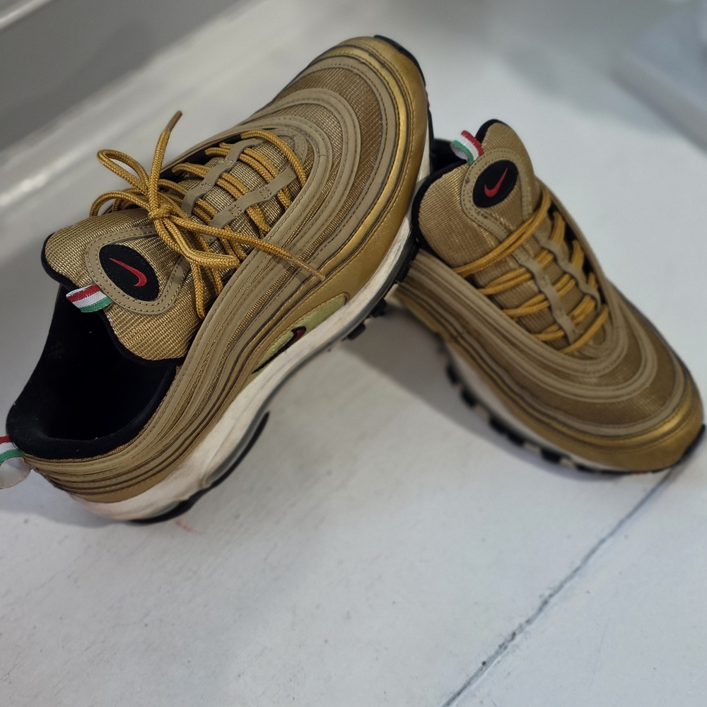 Nike Gold and Tan Men's Sneakers - Picture 4 of 6